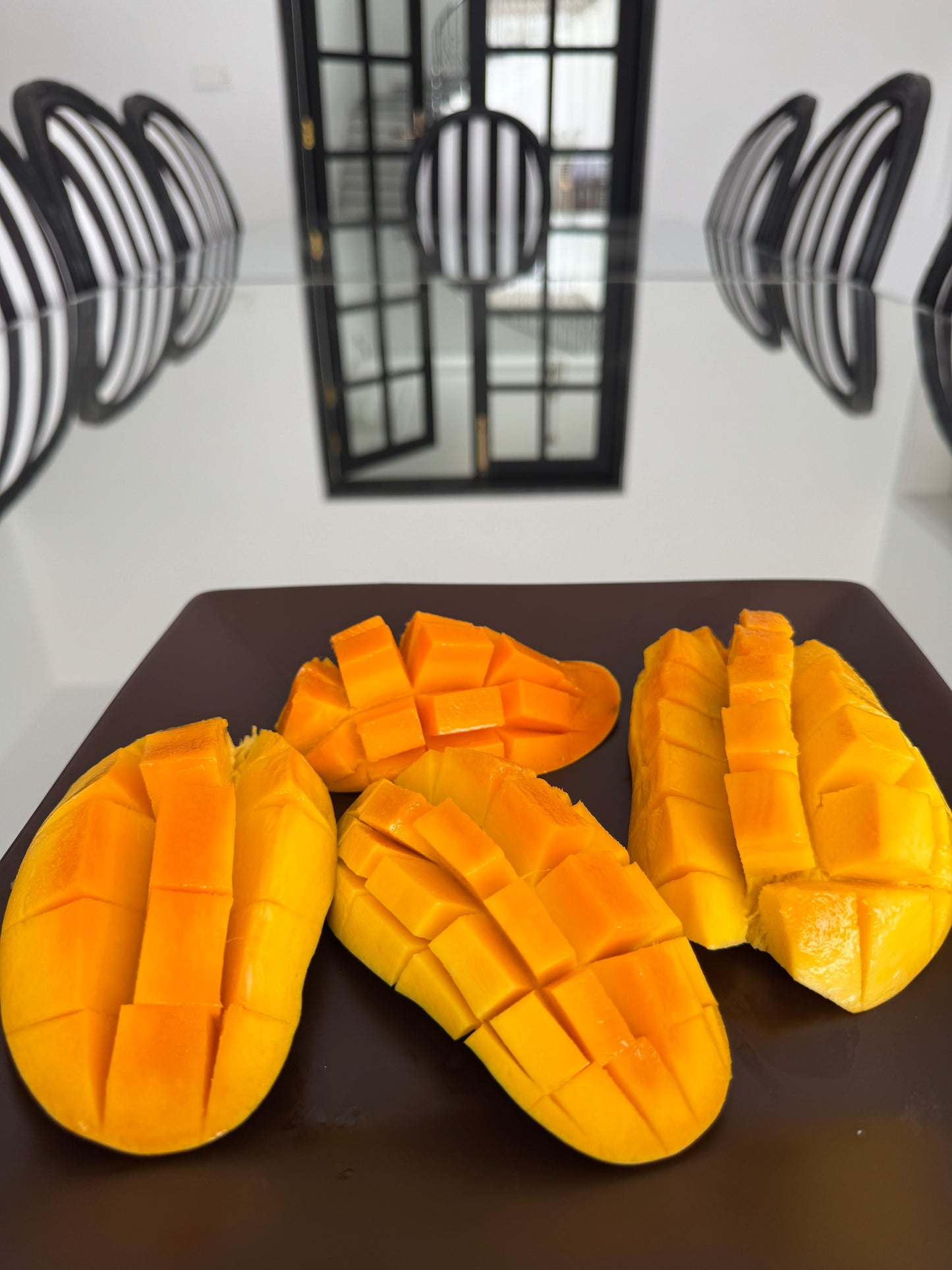 Fresh Sindhri Mango – Handpicked from Sindh - 6KG Box