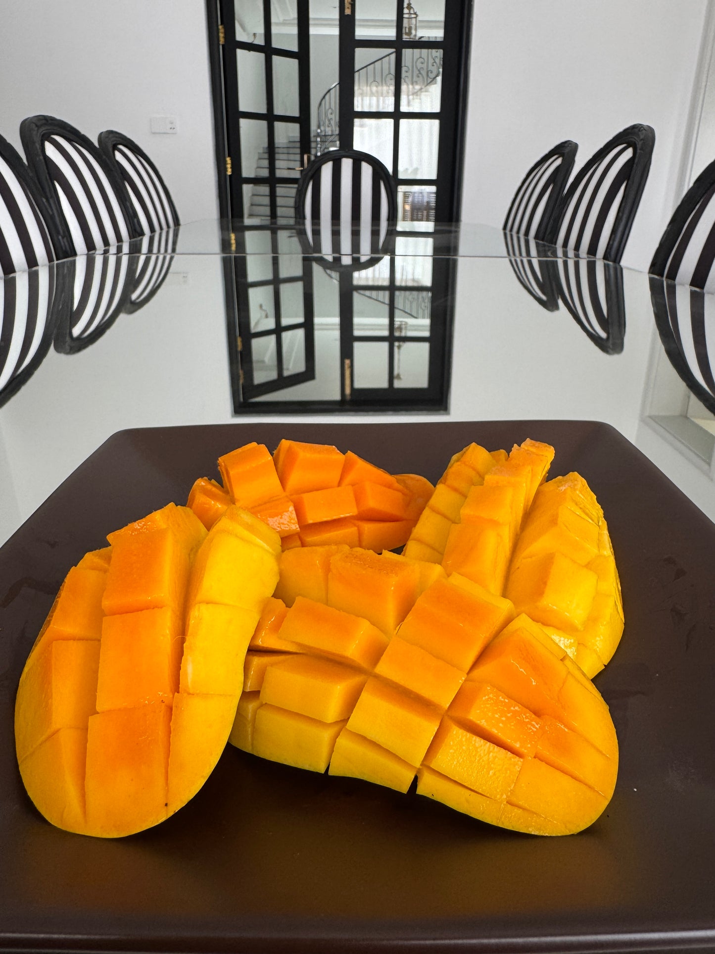 Fresh Sindhri Mango – Handpicked from Sindh - 6KG Box